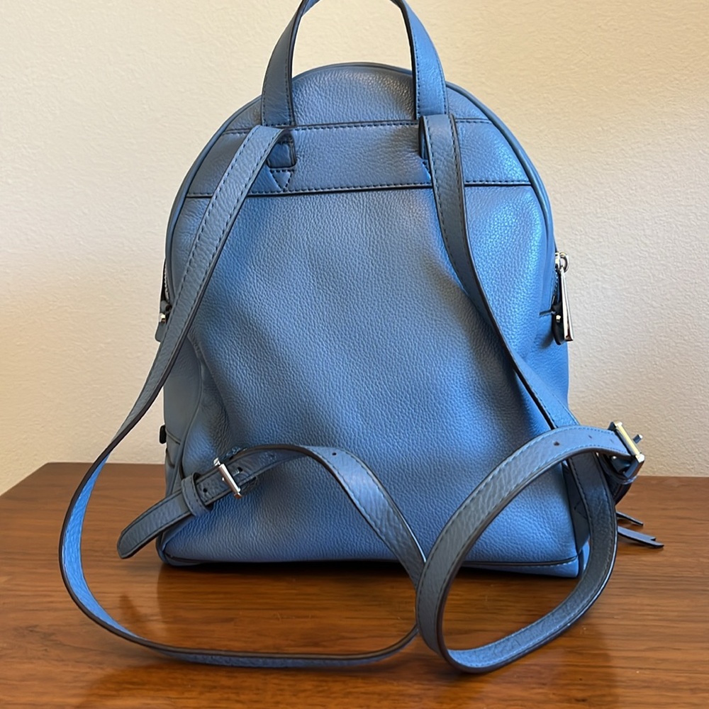 EUC Michael Kors Rhea Medium pebbled leather blue Backpack - Picture 5 of 11